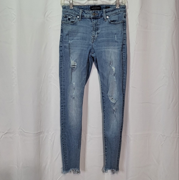 Lucky Brand Women's Light Wash Distressed Ava Skinny Jeans Raw Hem Size 4/27 GUC - Picture 6 of 14